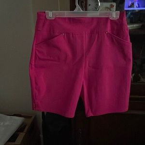 I N C pull on shorts